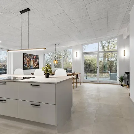 Nyaraló Gorgeous In Rudkobing With Wifi